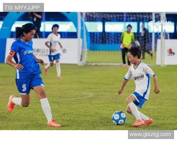 让足球飞翔在梦想的天空中追逐激情与荣耀的无限可能