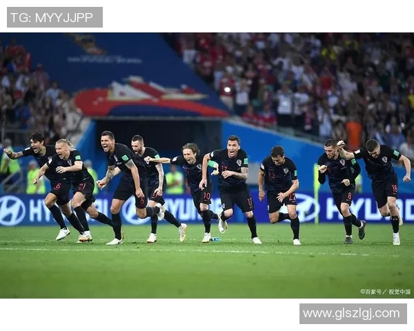 英格兰与意大利足球对决解析：历史交锋与战术博弈的精彩瞬间